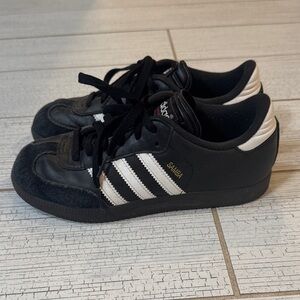 Adidas Classic Samba Sneakers - size 4.5